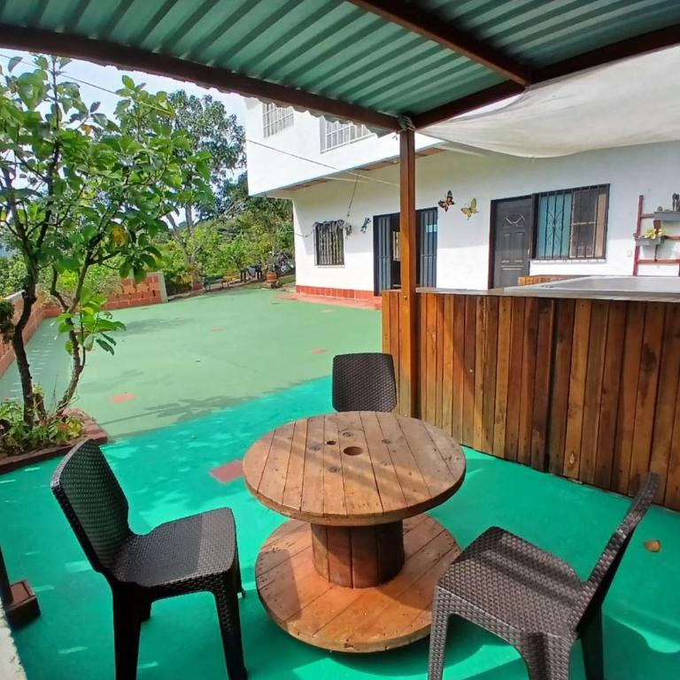 Hospedaje Campestre Villa Niny - Casa de 4 dormitorios - 1