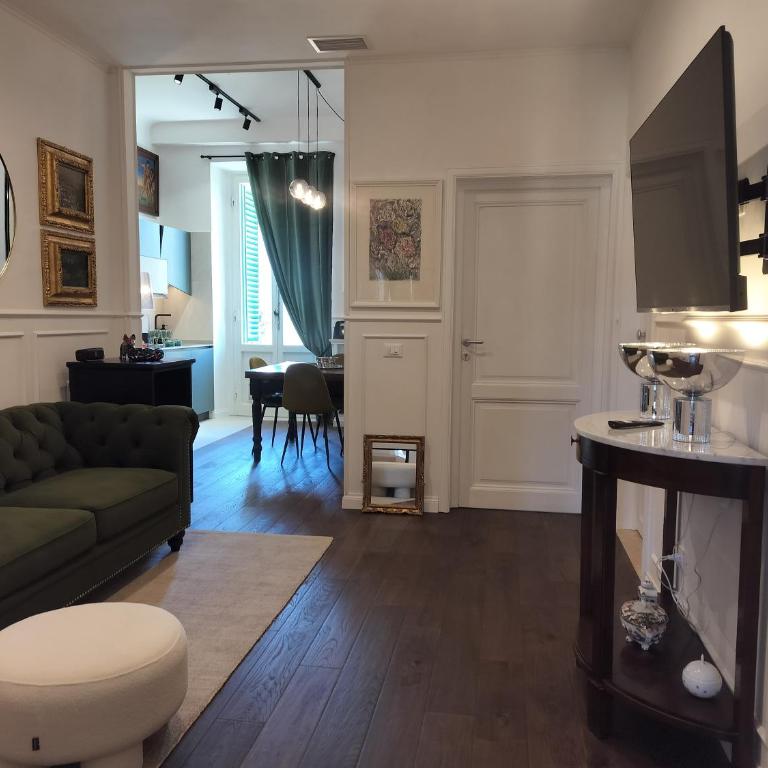Paoletti Apartment Florence - Two-Bedroom Apartment with Terrace - 1