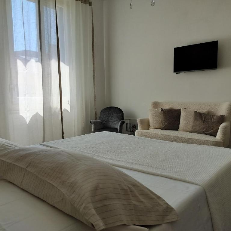 Paoletti Apartment Florence - Two-Bedroom Apartment with Terrace - 18