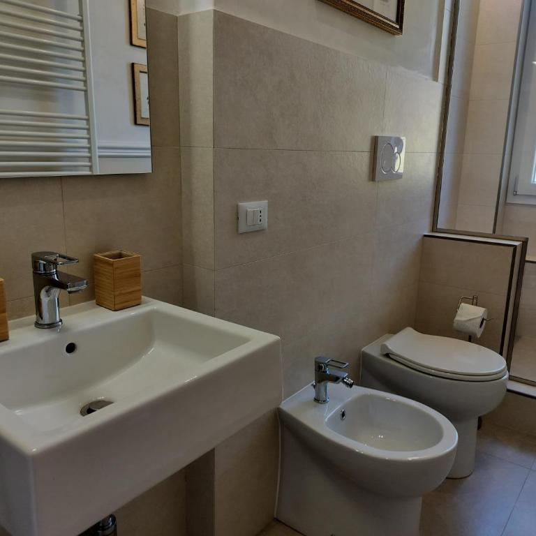 Paoletti Apartment Florence - Two-Bedroom Apartment with Terrace - 31