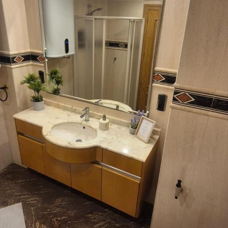 Lovely room near Alicante city center - Double Room - 5