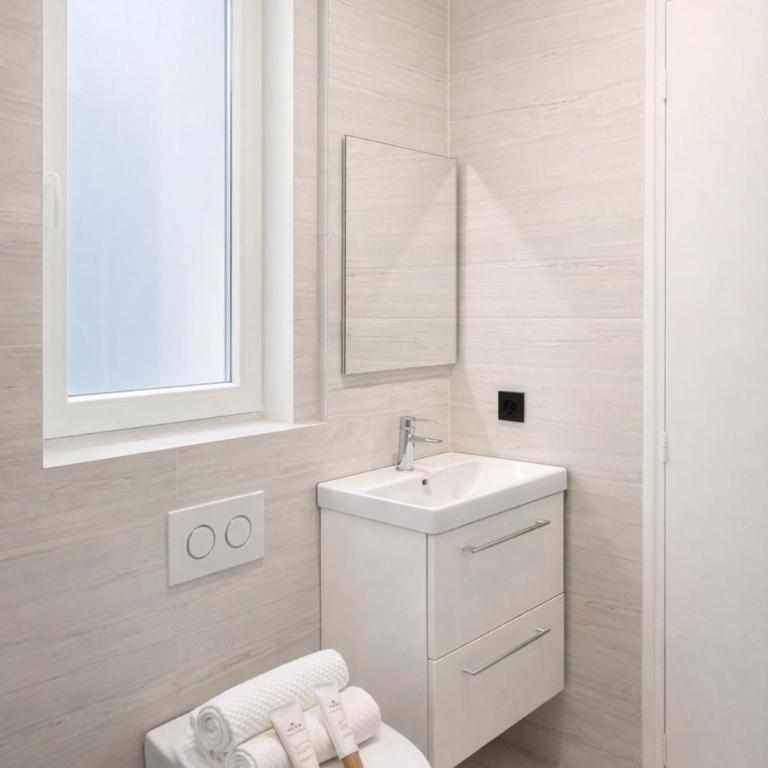 Champs Elysees - Premium family apartment for 5 - Appartement - 23