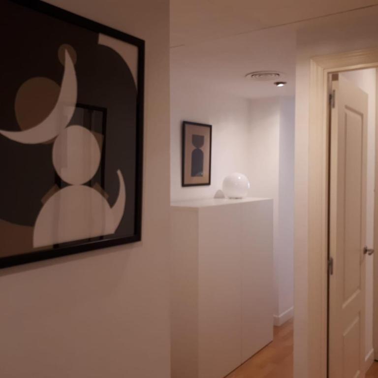 Apartamento con vistas en Rambla de Catalunya - One-Bedroom Apartment - 10