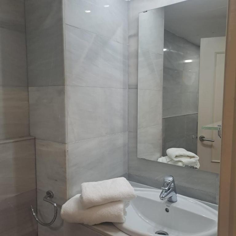 Apartamento con vistas en Rambla de Catalunya - One-Bedroom Apartment - 7