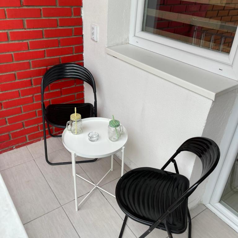 Apartment SkyGate Sarajevo - 5 minuta od aerodroma - Apartman s 1 Spavaćom Sobom i Balkonom - 24