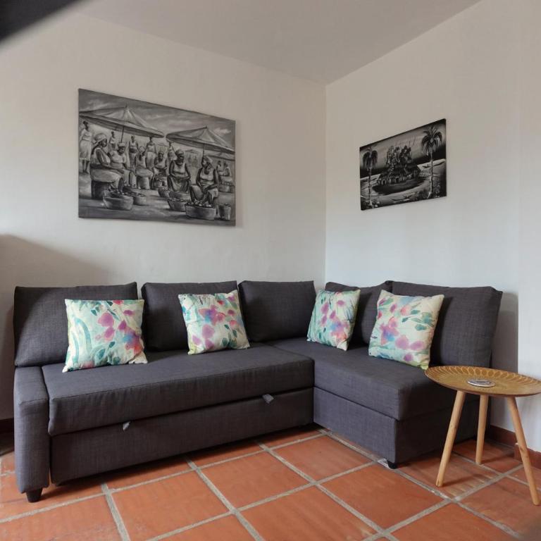 R1360 Alhama 54 - Three-Bedroom Apartment with Sea View - 20