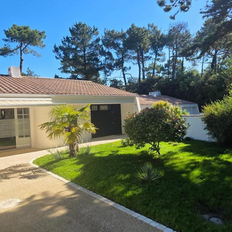 Charmante maison de plain pied rénovée et climatisée en lisière de forêt - Casa con 1 Camera da Letto - 1