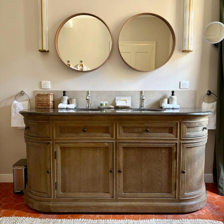 Château Saint Perret - Chambre Lit King-Size Deluxe - 2