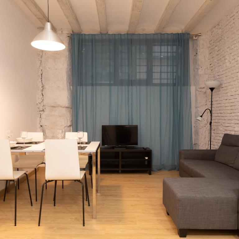 Gothic - Ramblas Apartments - Apartment - Ground Floor - 13