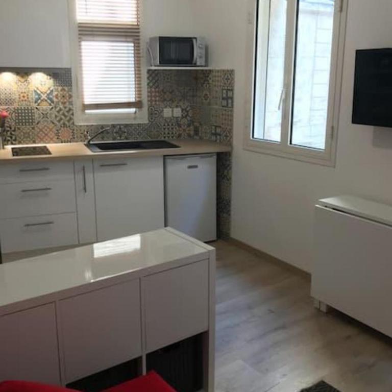 Quiet Studio For 2 Near Palais Des Papes - Studio - 2