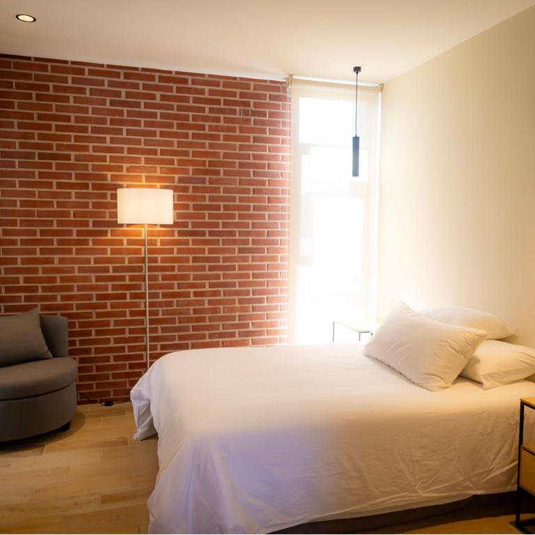 Casa Antena - Three-Bedroom Apartment with Balcony - 13