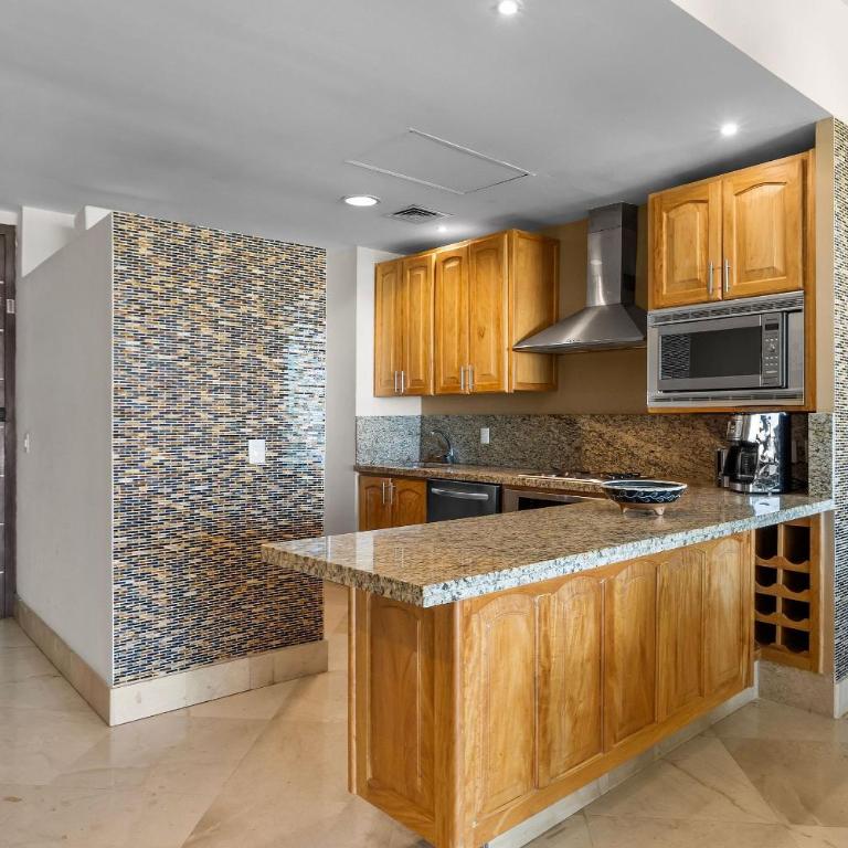 Luxury Beach Condo with Resort Access Vidanta - Apartamento con vistas al mar - 22