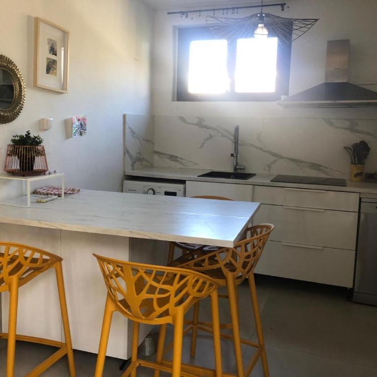 Charmant appartement avec extérieur - Apartamento de 2 dormitorios - 3