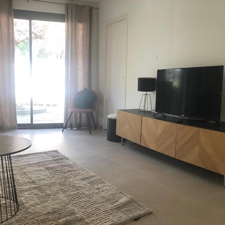 Charmant appartement avec extérieur - Apartamento de 2 dormitorios - 4