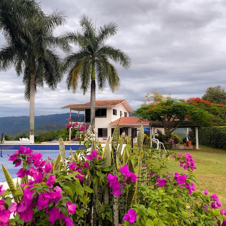 Finca San Juan Anapoima Cundinamarca Colombia - Three-Bedroom House - 11