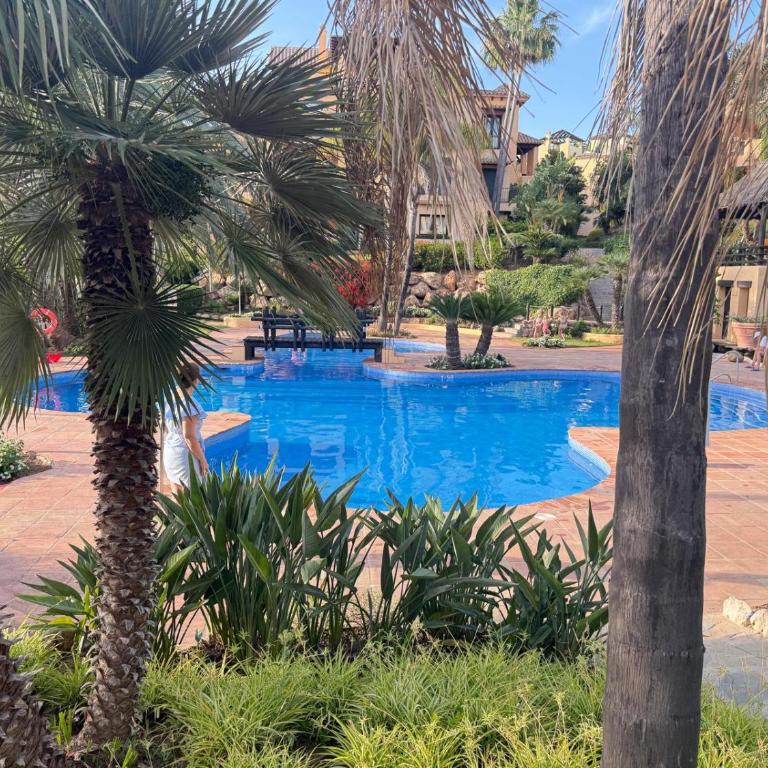 Paradise - Two-Bedroom Apartment - 55