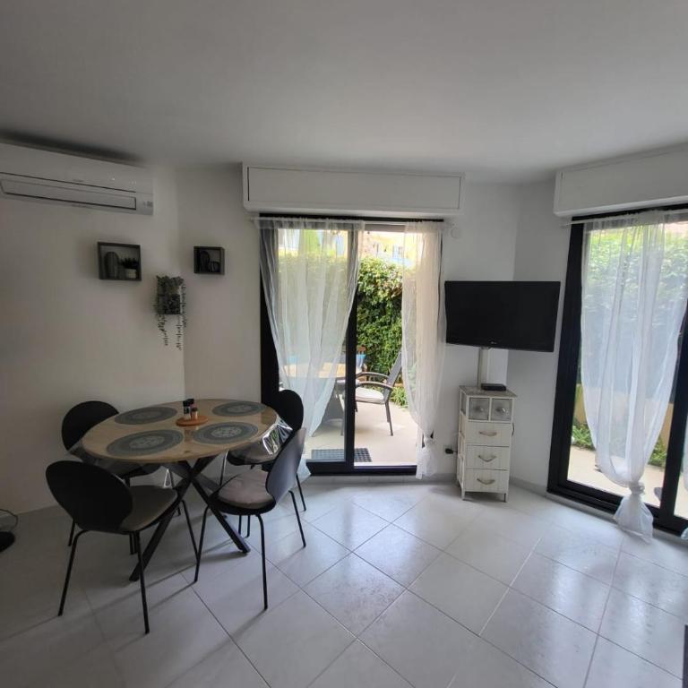 ideal apartment - One-Bedroom Apartment - 3