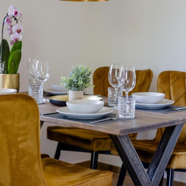 UNiQE City Nähe und Sky TV - Apartment mit 2 Schlafzimmern - 14