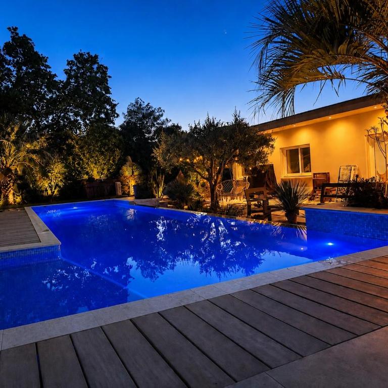 Villa premium piscine privée & pétanque - Villa with Private Pool - 10