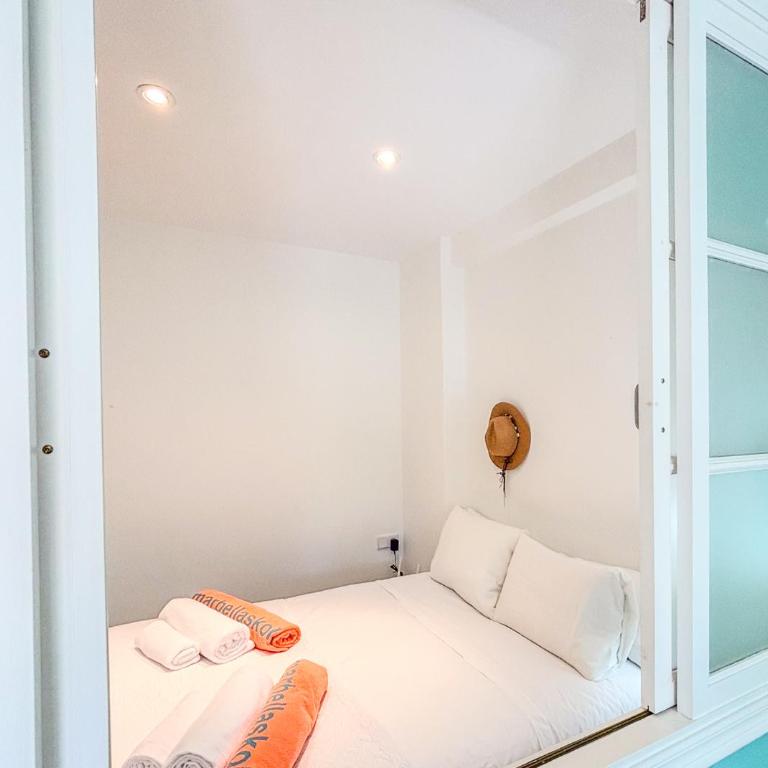 Skol 225 - Beachfront studio in Marbella - Terrace & Pool - Apartamento Estudio con balcón - 3