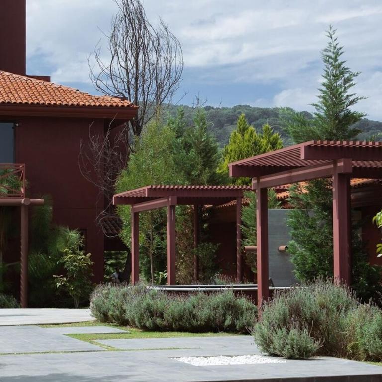 Quinta Abadía, Entire Mansion in la Primavera near Estadio Akron - One-Bedroom House - 25