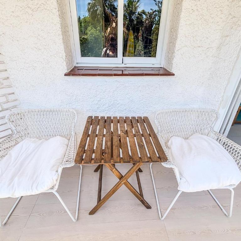 Skol 225 - Beachfront studio in Marbella - Terrace & Pool - Apartamento Estudio con balcón - 17