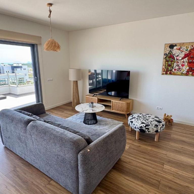 4-Bedroom Penthouse with Sea View, Pool, and Fitness Area - Apartment - 23