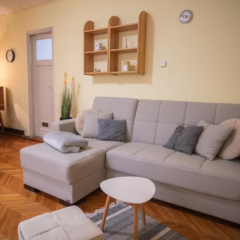 Sarajevo-Centar Šenoina - One-Bedroom Apartment - 12