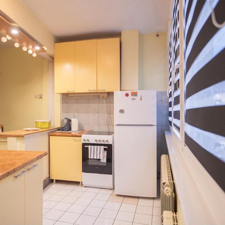 Sarajevo-Centar Šenoina - One-Bedroom Apartment - 14