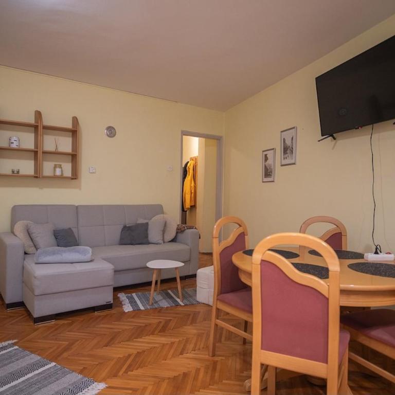Sarajevo-Centar Šenoina - One-Bedroom Apartment - 15