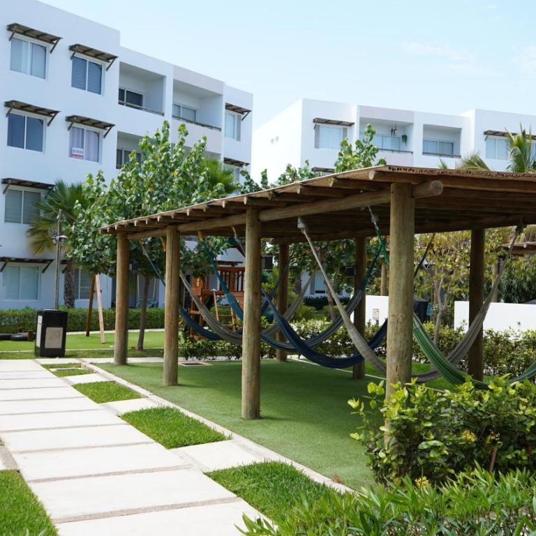 Almarena, Family Condo with Balcony in Mazatlán - Apartamento de 2 dormitorios - 1