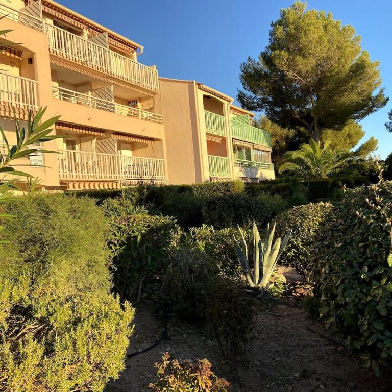 Studio climatisé avec une vue mer panoramique sur la baie d'Agay - Appartement 1 Chambre - 17