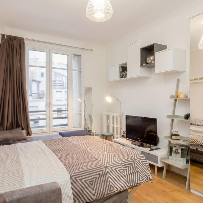 Charming Studio with Eiffel Tower Views in Pariss 15th - Appartement - 8