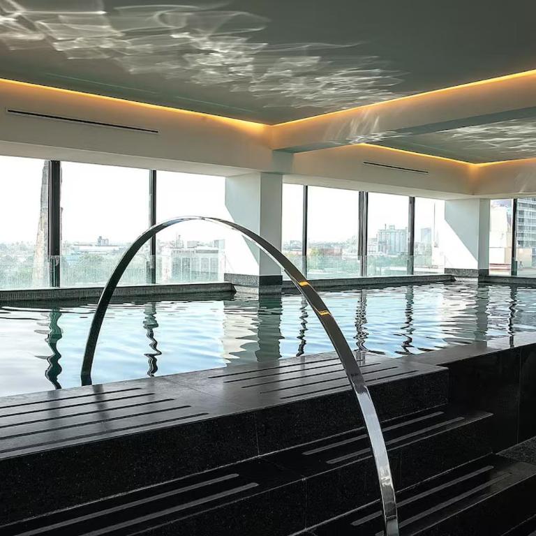 Apartment for 6 people with a pool, gym, coworking space, and parking - Three-Bedroom Apartment - 17