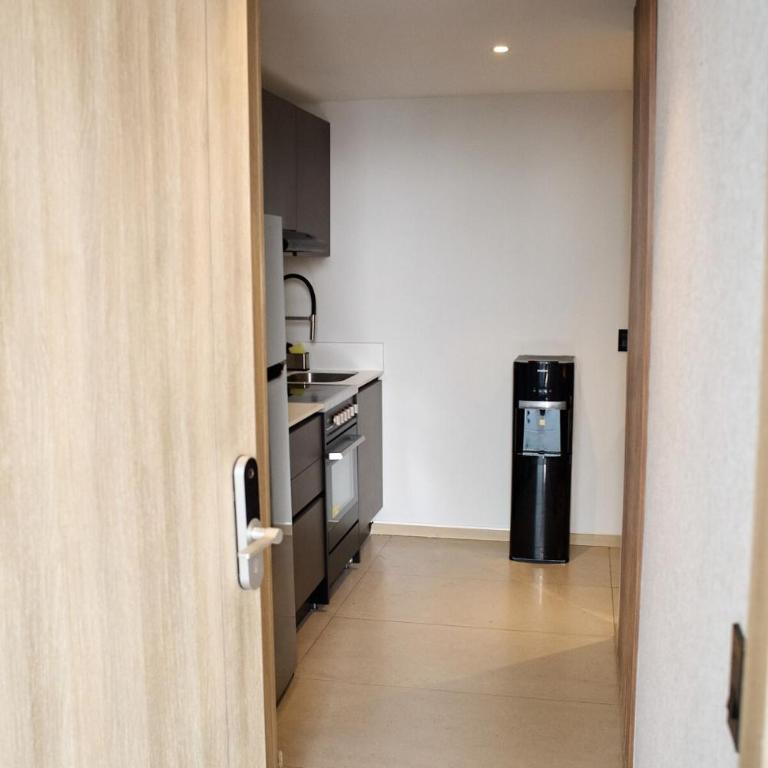 Apartment for 6 people with a pool, gym, coworking space, and parking - Three-Bedroom Apartment - 5