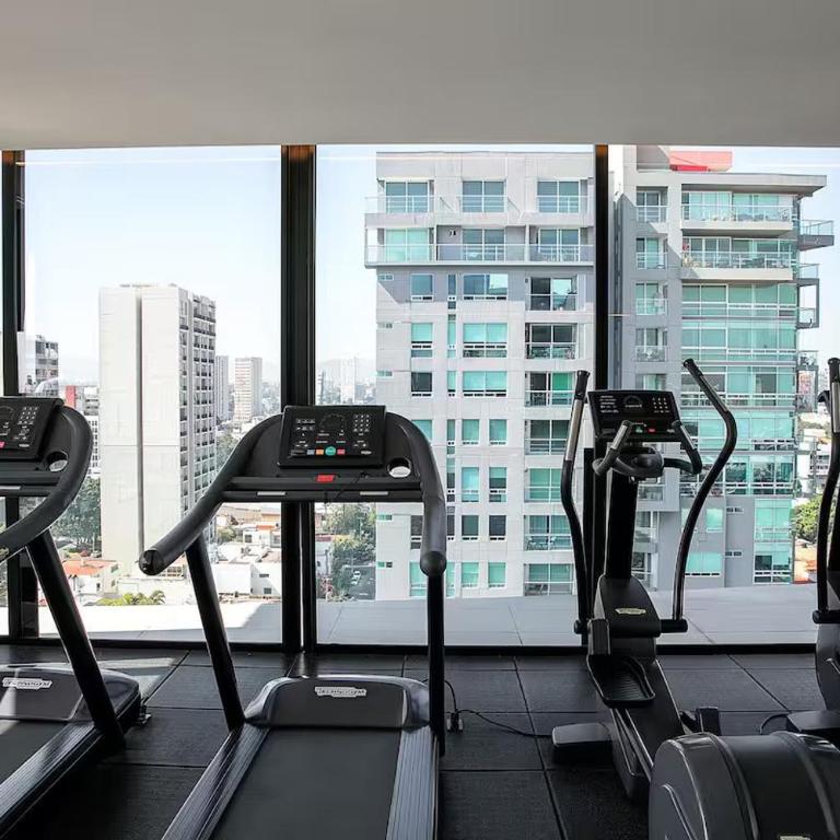 Apartment for 6 people with a pool, gym, coworking space, and parking - Three-Bedroom Apartment - 9