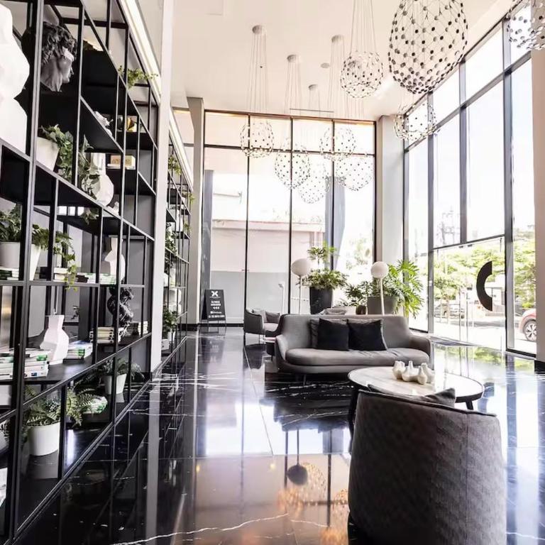 Apartment for 6 people with a pool, gym, coworking space, and parking - Three-Bedroom Apartment - 50
