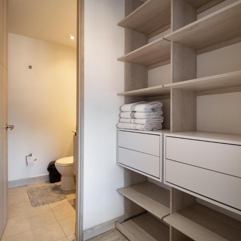 Modern 2BR Apartment AC Parking SPA area - Apartamento de 2 dormitorios - 8