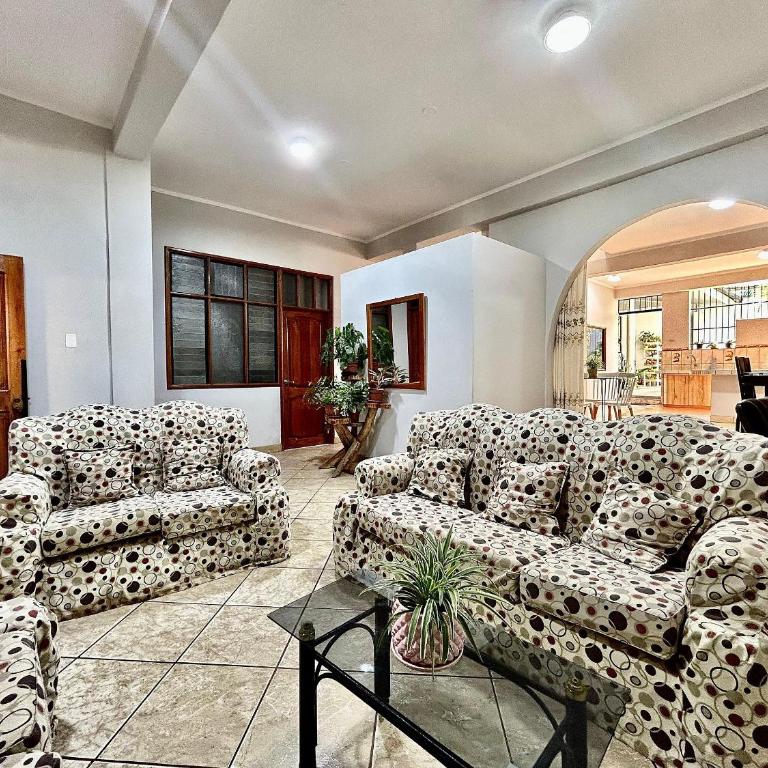 Vive a 5Min del centro 3HAB con A/C Cochera Privad - Villa - 18