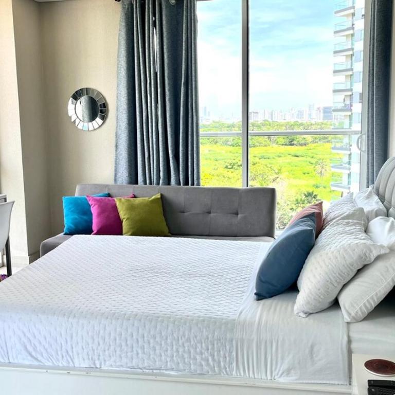 Cartagena Jacuzzi Privado - Two-Bedroom Apartment with Balcony and Terrace - 39