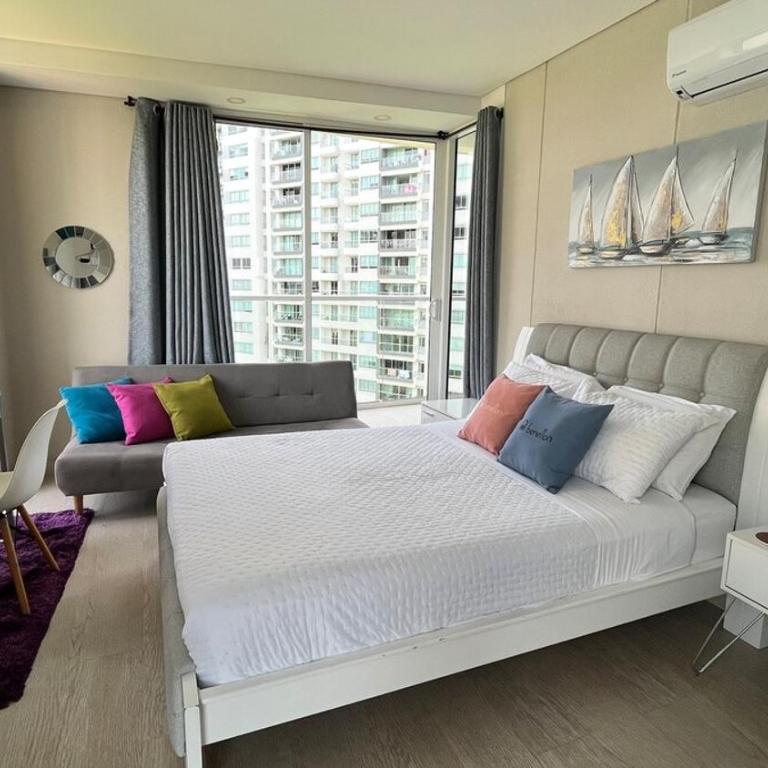 Cartagena Jacuzzi Privado - Two-Bedroom Apartment with Balcony and Terrace - 41
