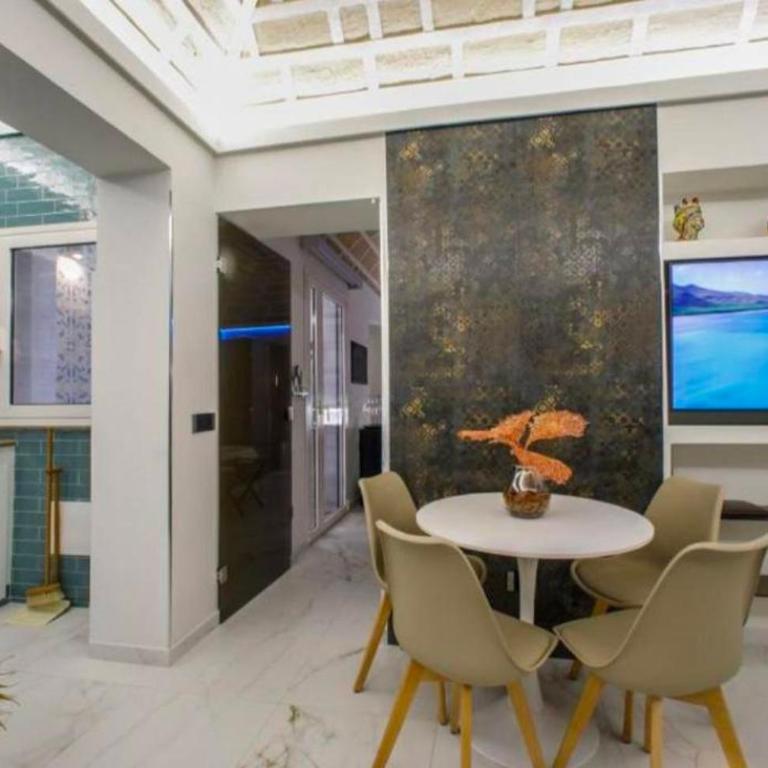 FC Suite Centrale - One-Bedroom Apartment - 7