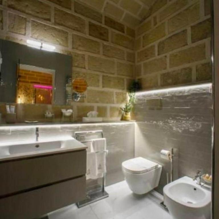 FC Suite Centrale - One-Bedroom Apartment - 21