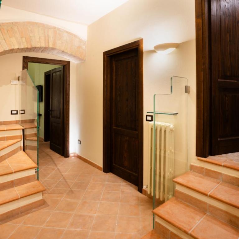 Calende di Maggio 2 minutes from Parking & Basilica - Appartamento - 5