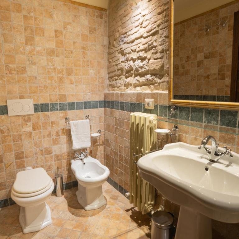 Calende di Maggio 2 minutes from Parking & Basilica - Appartamento - 6