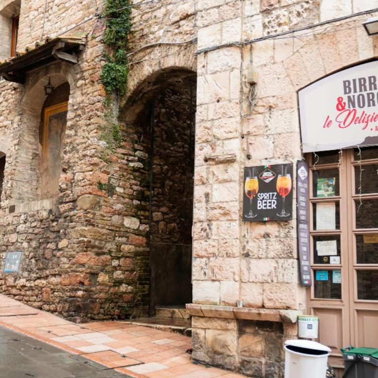 Calende di Maggio 2 minutes from Parking & Basilica - Appartamento - 14