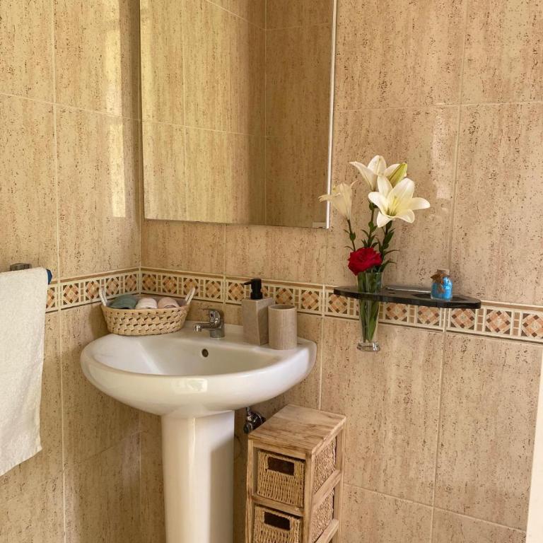 Precioso tríplex en Tenerife con vistas al mar - Two-Bedroom Apartment - 61