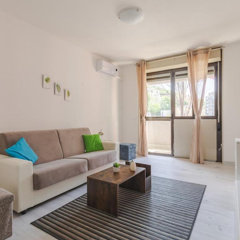Free Parking Private Balcony Relax Apartment - Appartamento con 2 Camere da Letto - 18