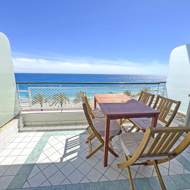 Seaside Escape with Terrace - Nice - Appartement - Vue sur Mer - 6
