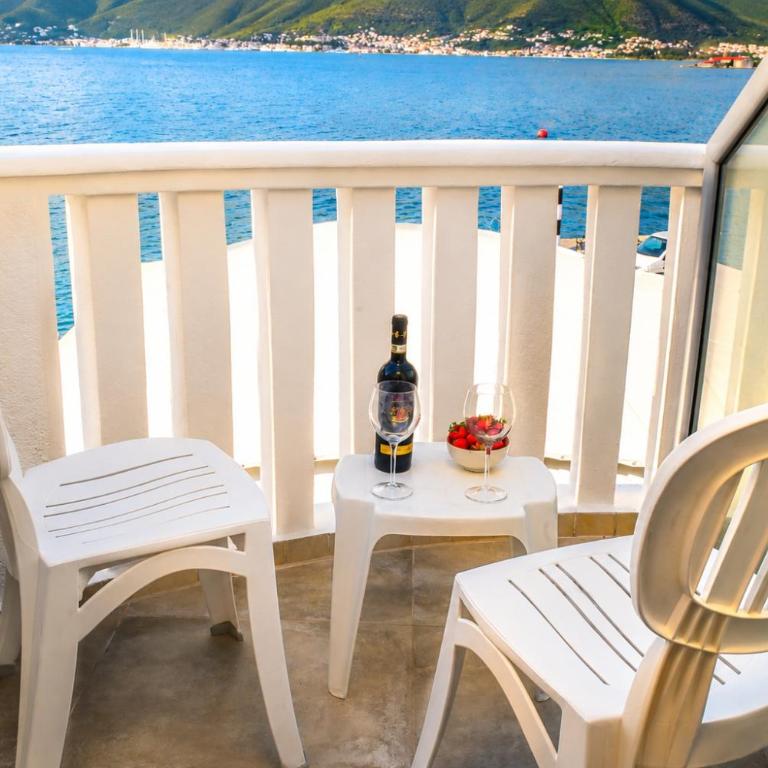 Luxury Sea Residence by Kristina - Standardna Dvokrevetna Soba sa Bračnim Krevetom i Pogledom na More - 9